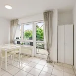 Monteurwohnung, 5 Einzelbetten, Kueche, Parkplatz, Naehe Stuttgart, Hyra Living - Hn03 * Untergruppenbach