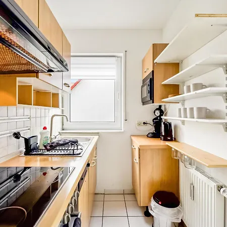Monteurwohnung, 5 Einzelbetten, Küche, Parkplatz, Nähe Stuttgart, Hyra Living - Hn03 Apartamento Untergruppenbach