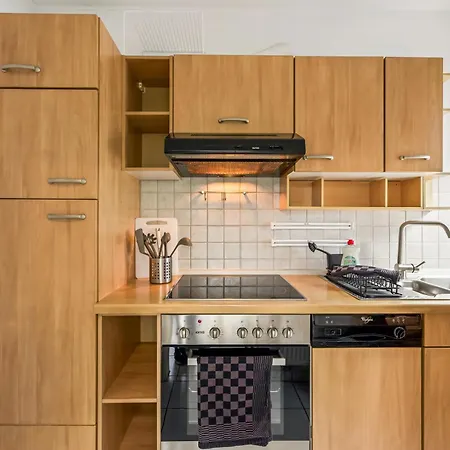Apartamento Monteurwohnung, 5 Einzelbetten, Küche, Parkplatz, Nähe Stuttgart, Hyra Living - Hn03 Untergruppenbach